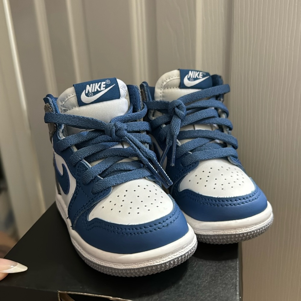 Toddler Jordan 1s